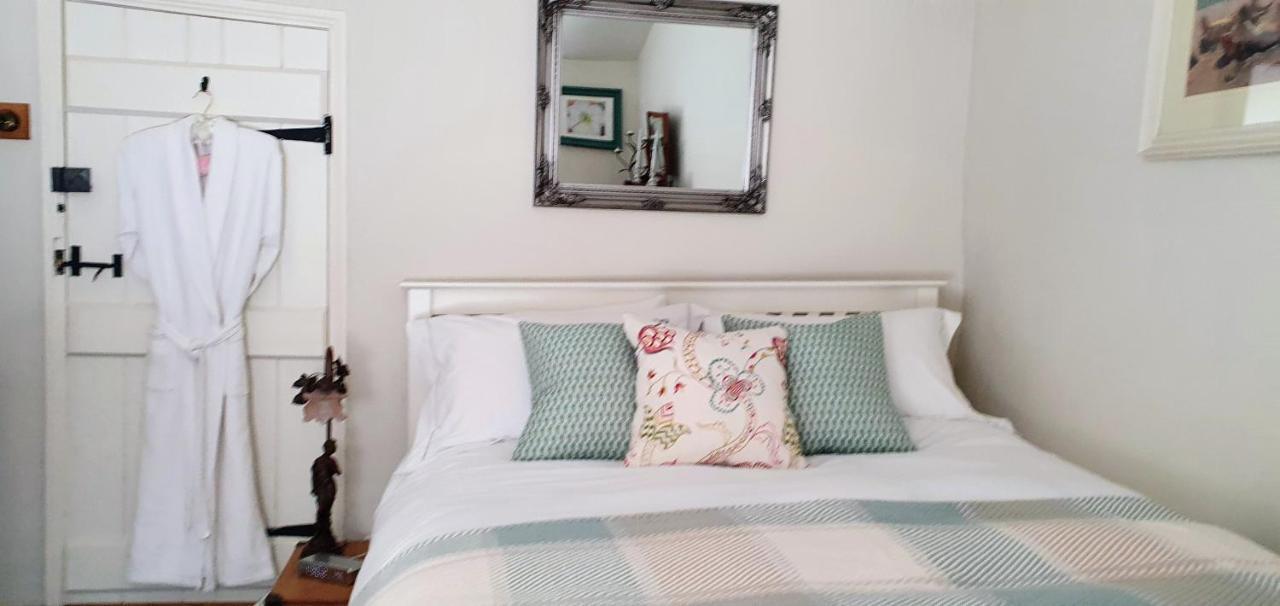 Tracebridge Cottage B&B Stawley Екстер'єр фото